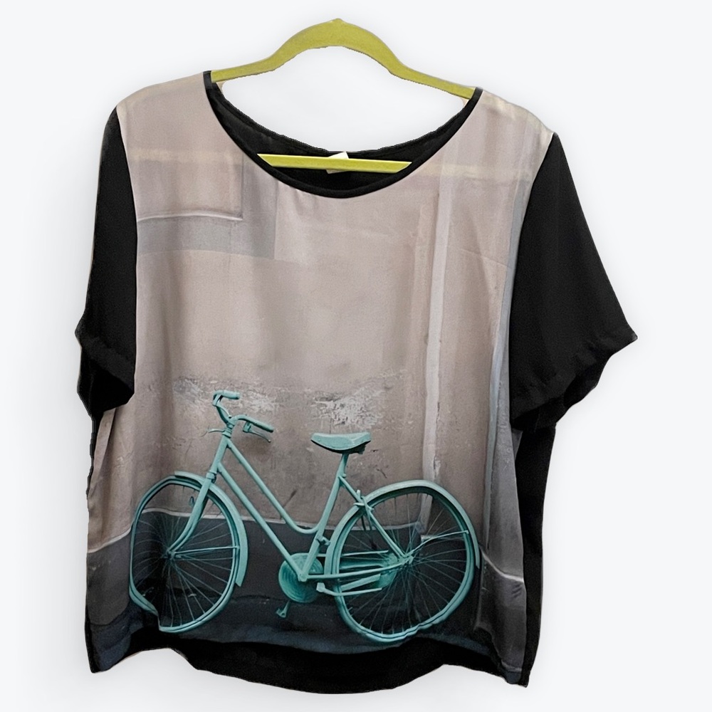 Women’s Photo Print Blouse